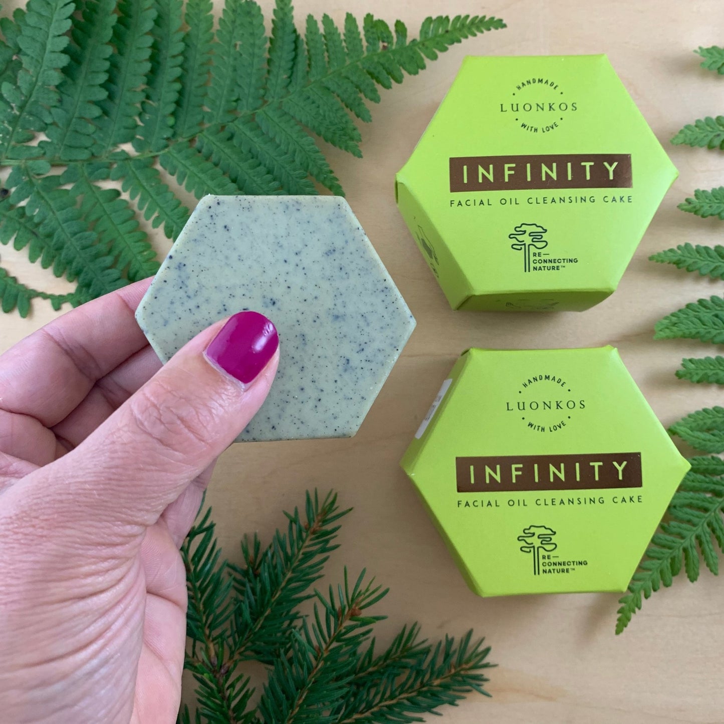 Luonkos Infinity kasvokakku (kasvojen puhdistusaine) - 4Organic Store (Luomukaista)