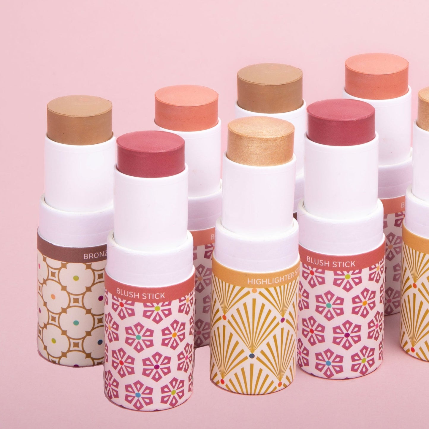 UUTUUS! Charlotte Bio Muotoileva Bronzer Stick Brun Taupe, 5g - 4Organic Store (Luomukaista)