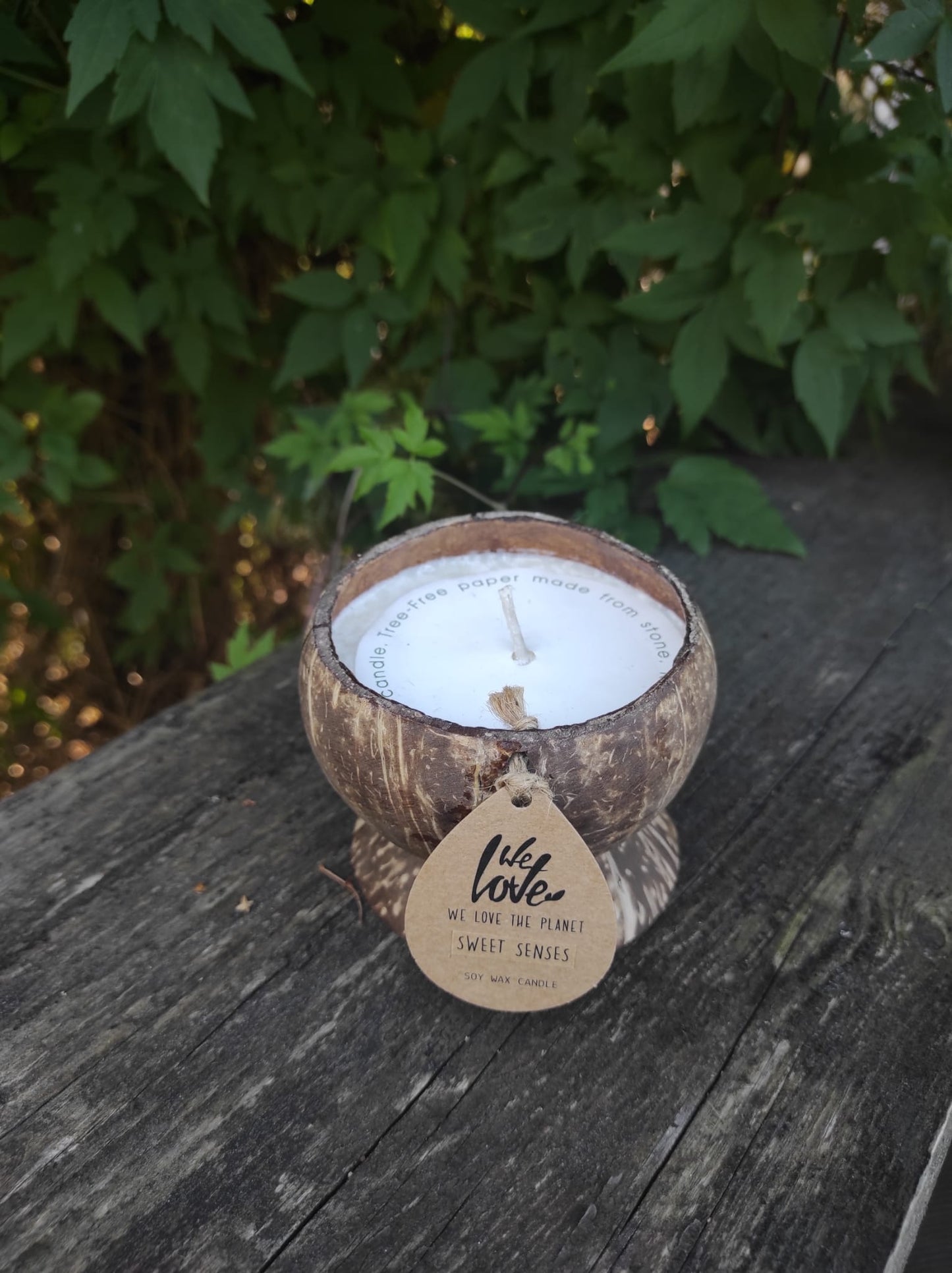 We Love the Planet - tuoksuva kookoskynttilä Sweet Senses - 4Organic Store (Luomukaista)